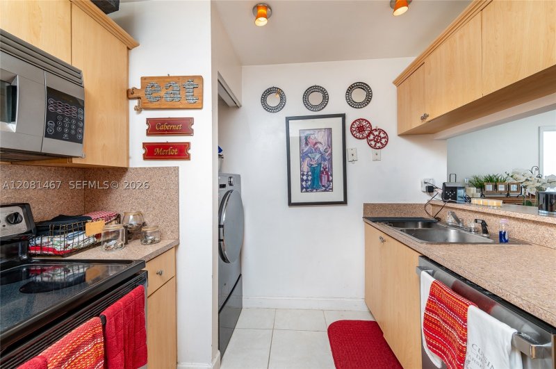 Apartment for rent at Grandview Palace PH224