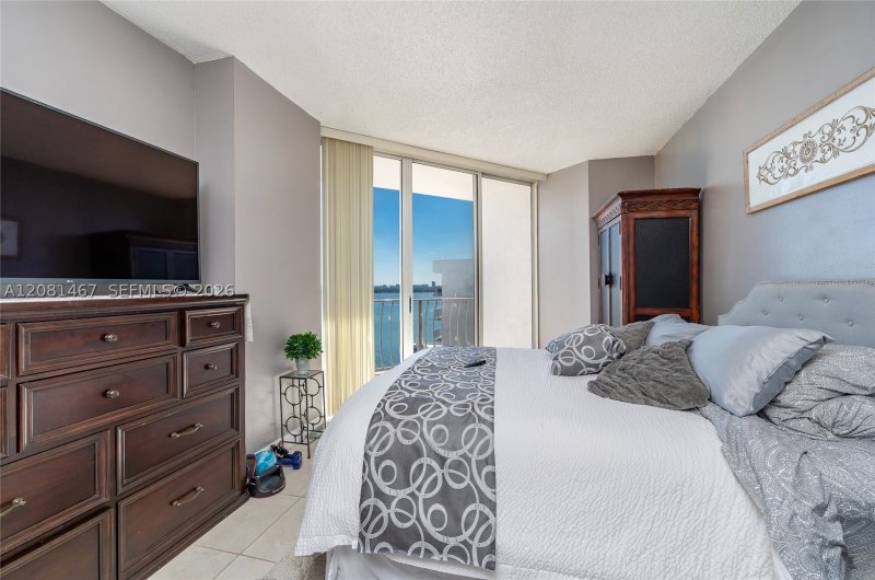 Apartment for rent at Grandview Palace PH224