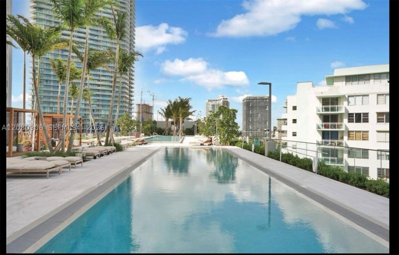 One Paraiso Apt #301
