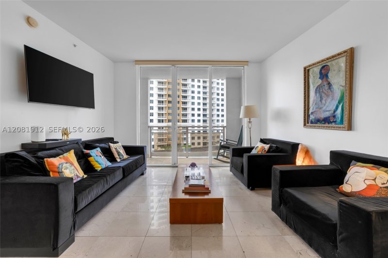 Condo for sale at Carbonell 1001
