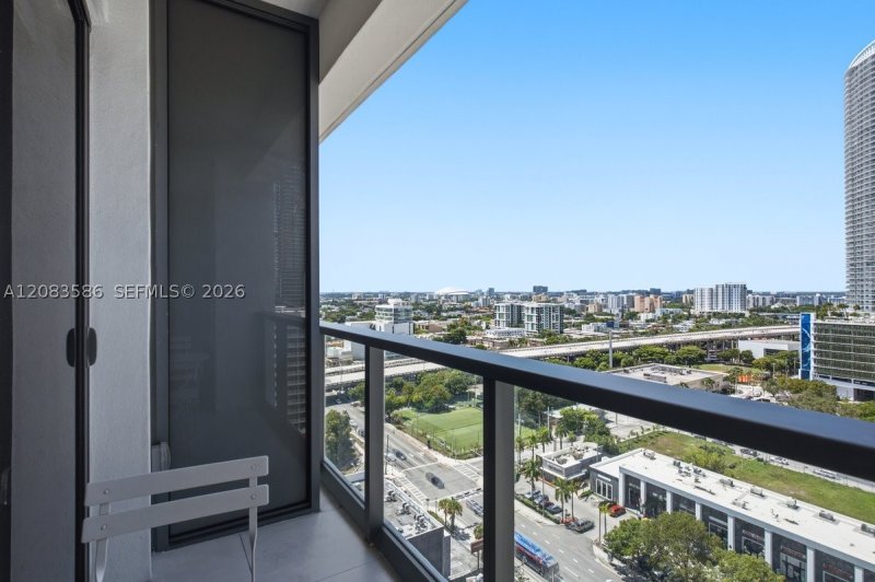 Comprar apartamento en Smart Brickell Residences 1704
