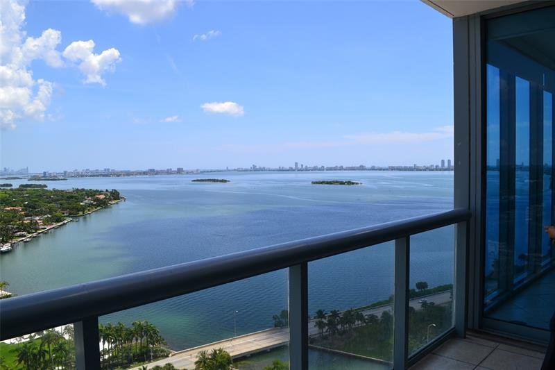 Apartment for rent at Blue Condominium 2806