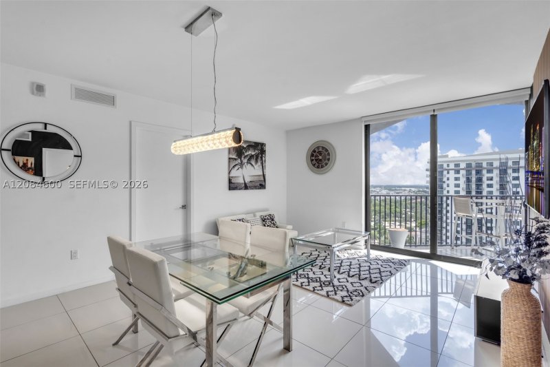 Alquiler de apartamento en 5252 Paseo Doral 1709