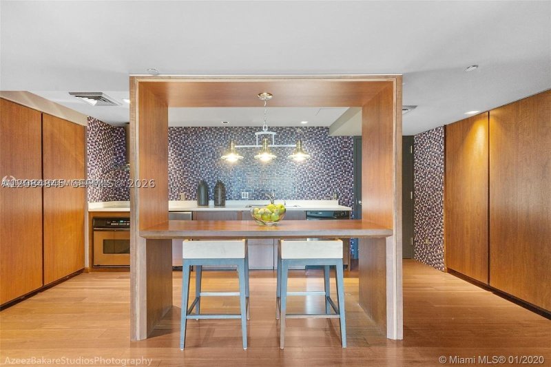 Aluguel de apartamento no One Miami West Tower 2506
