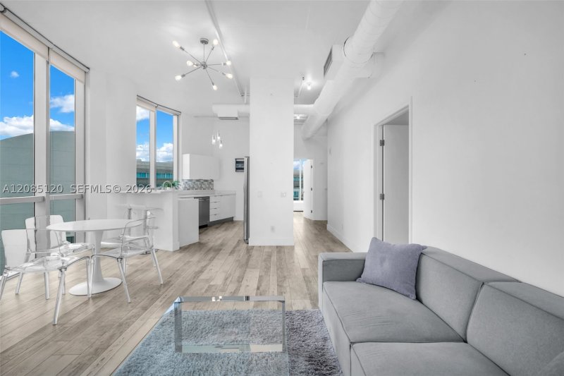 Comprar apartamento en Uptown Marina Lofts 725