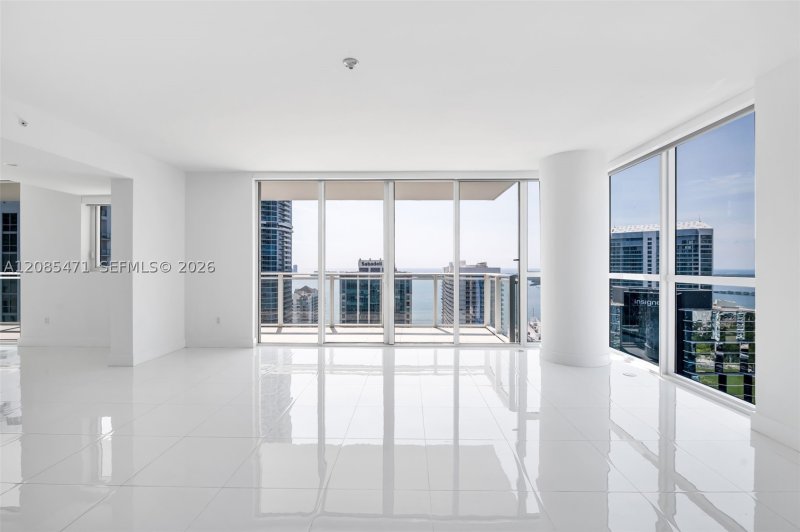 Comprar apartamento no The Bond 3900-3901