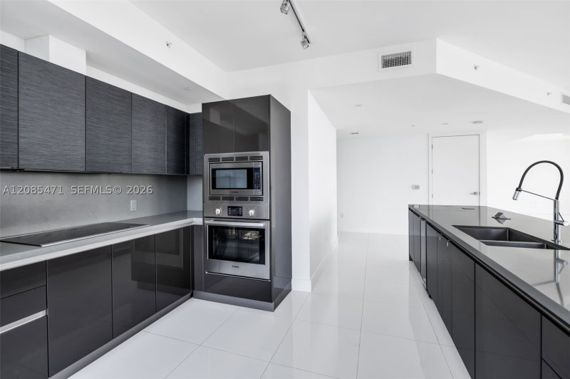 Comprar apartamento no The Bond 3900-3901