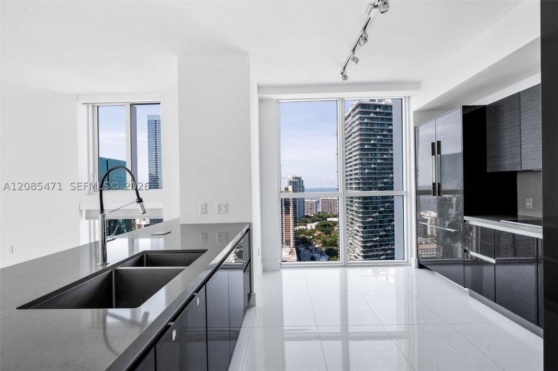 Comprar apartamento no The Bond 3900-3901