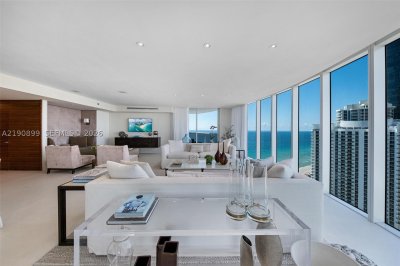 Ocean Three Apt #2705