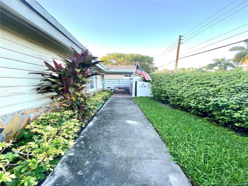 Property photo # 4