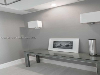 Property photo # 18