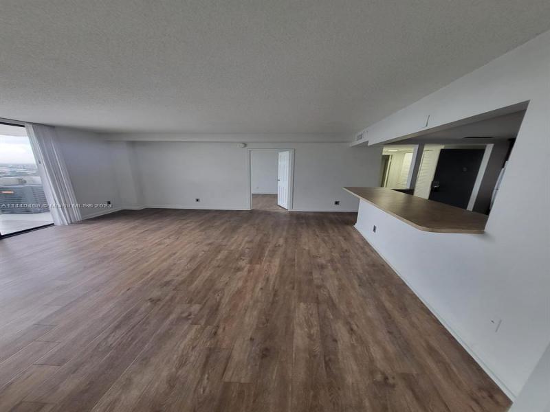Condo for sale at Sailboat Cay 1408