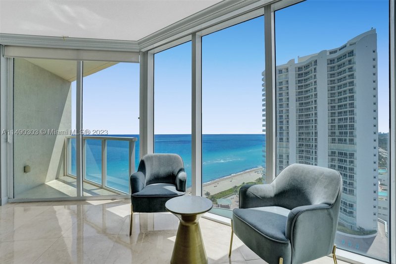 Apartment for rent at La Perla 1908