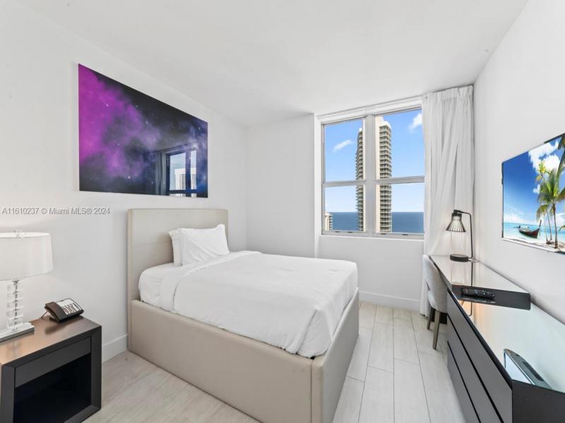 Comprar apartamento no Hyde Beach House R2409