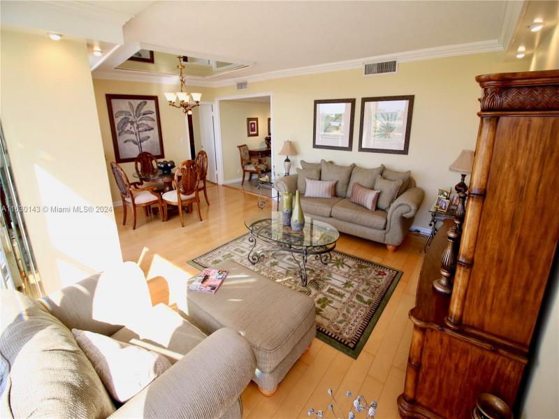 Comprar apartamento en King Cole 319