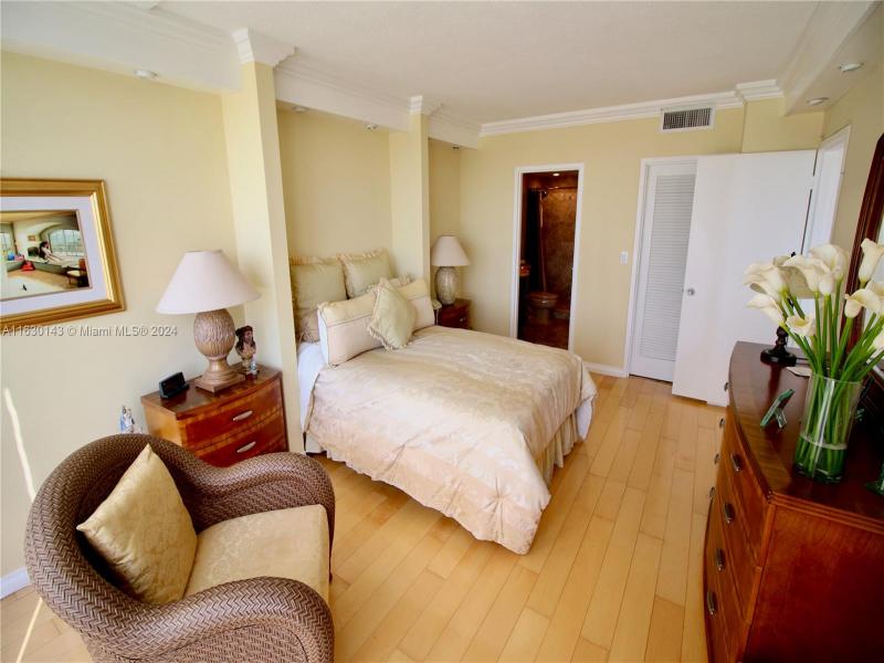 Comprar apartamento en King Cole 319