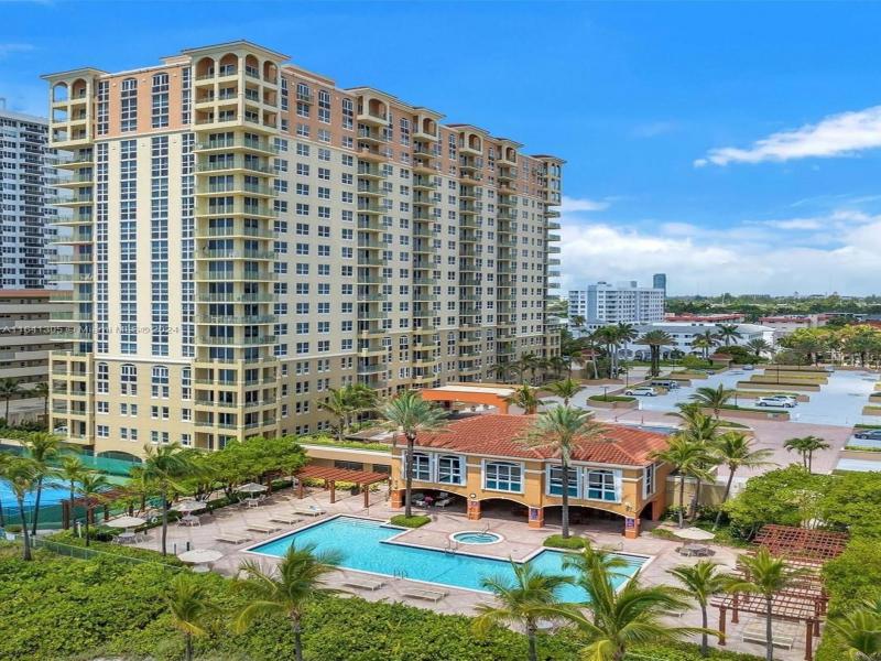 Apartment for rent at 2080 Ocean Drive 1607