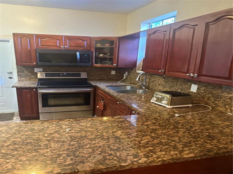 Property photo # 9