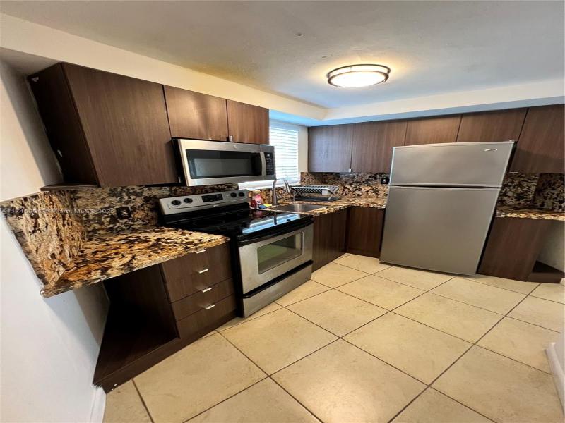 Property photo # 8