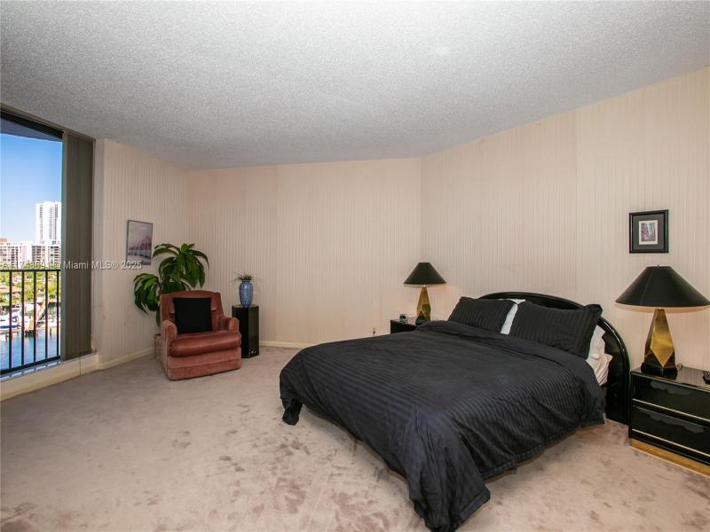 Condo for sale at Anchor Bay Club 406