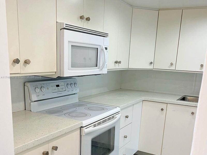 Property photo # 2