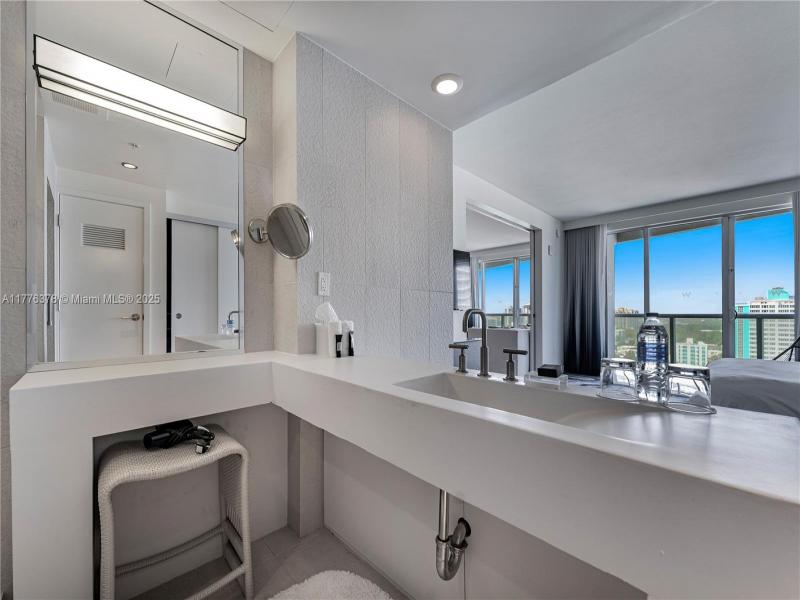 Condo for sale at W Residences Ft Lauderdale 1504
