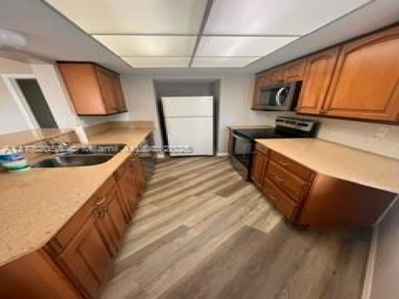 Property photo # 9