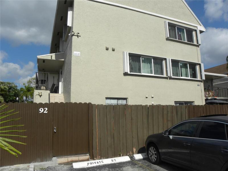 Property photo # 0