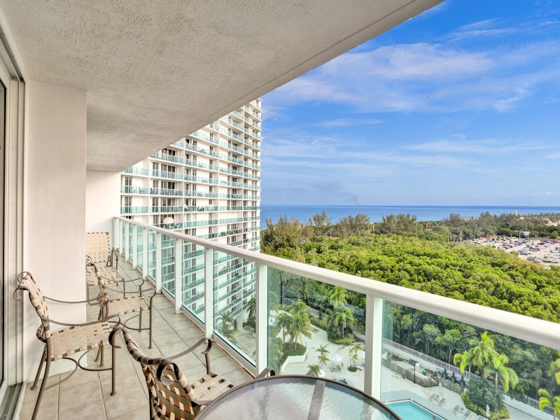 Condo for sale at Arlen House 1125