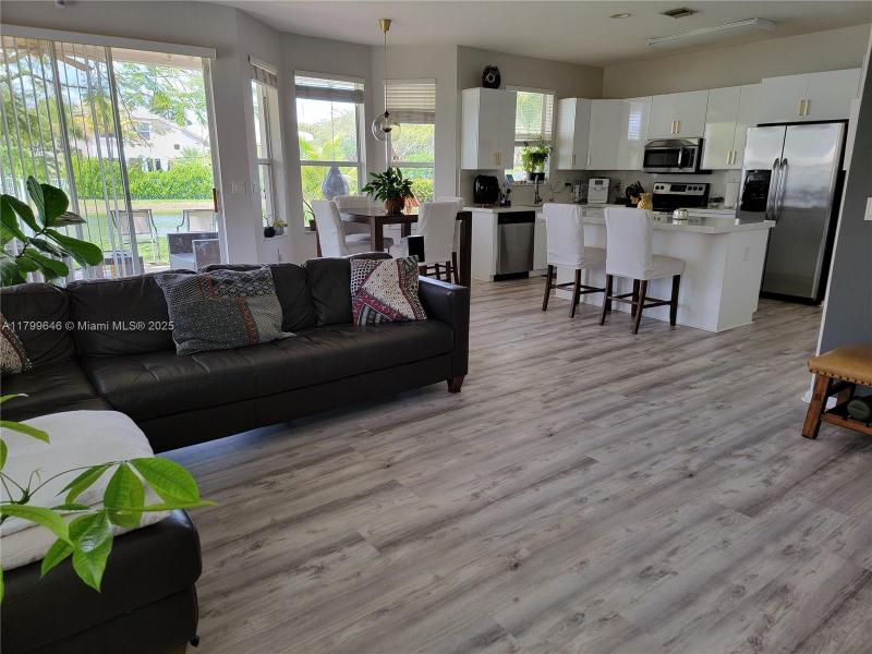 Property photo # 2