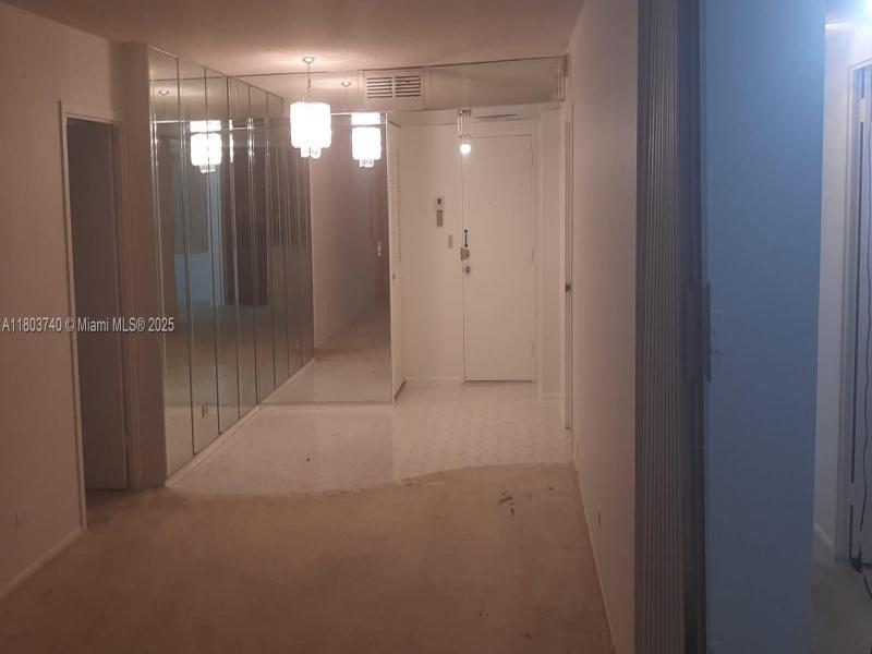Condo for sale at Winston Towers 1711