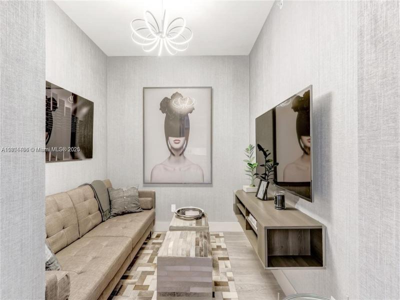 Property photo # 8