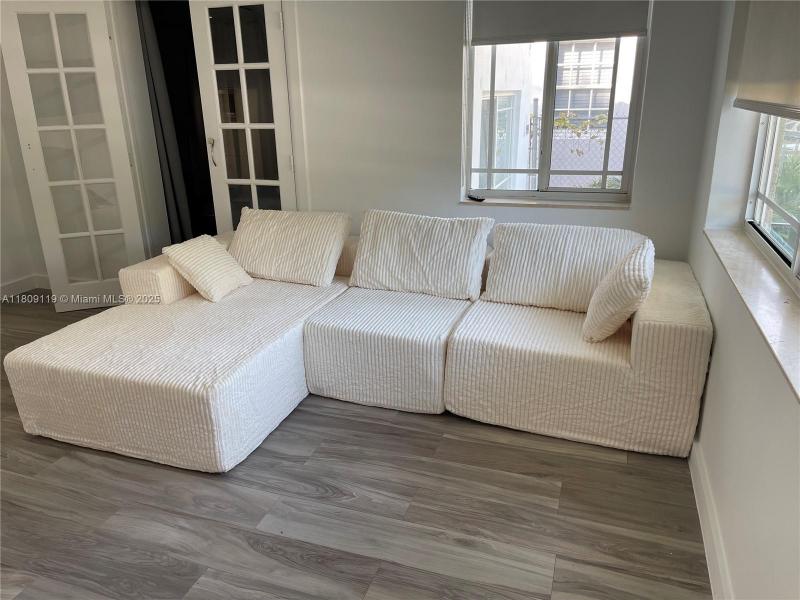 Property photo # 6