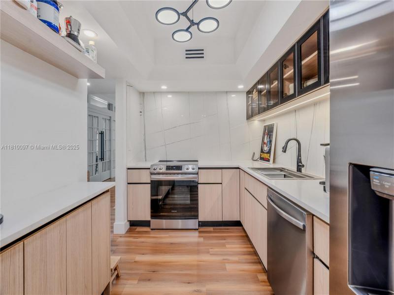Property photo # 8