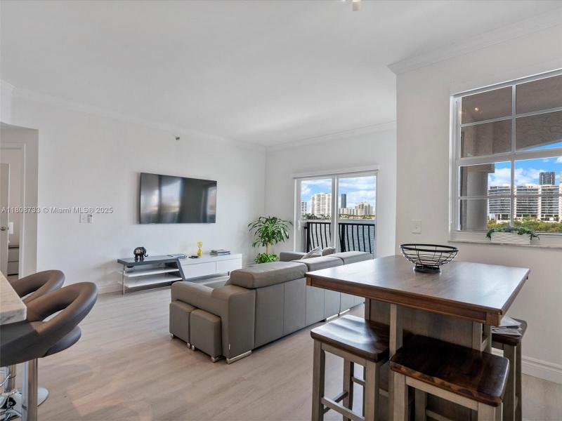 Property photo # 8