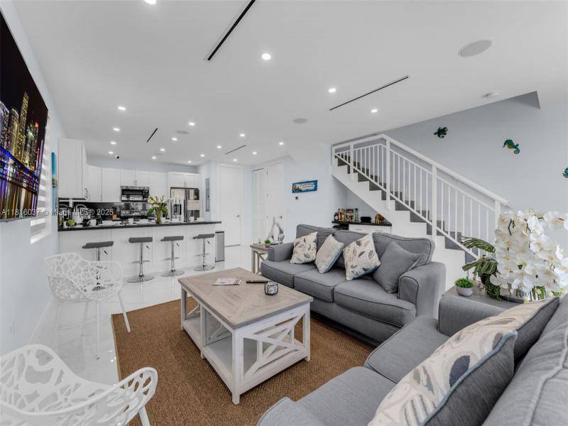 Property photo # 6
