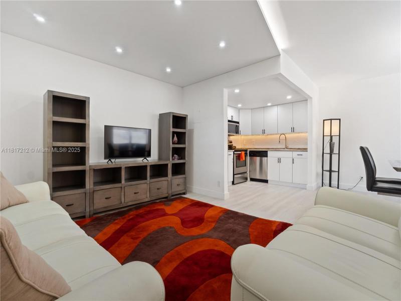 Property photo # 8