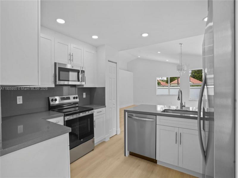Property photo # 8