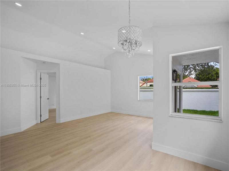 Property photo # 6