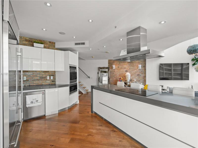 Property photo # 6