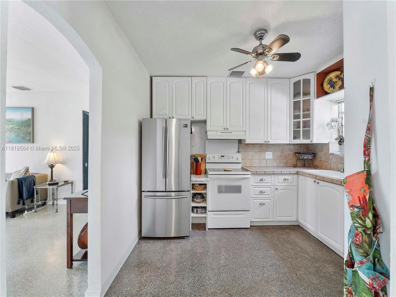 Property photo # 4