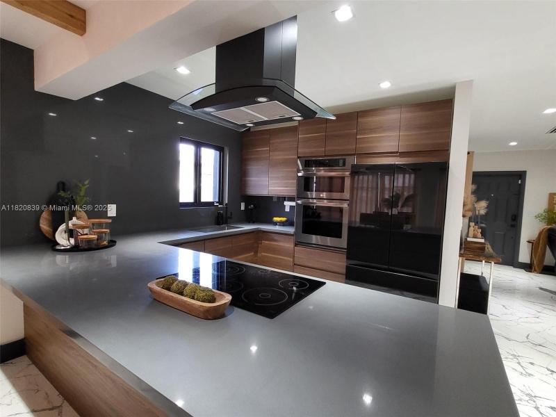 Property photo # 8