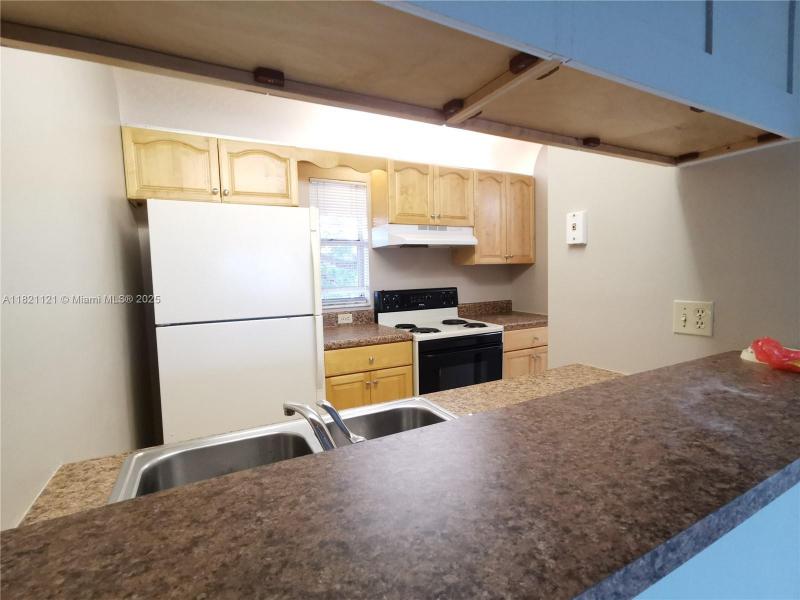 Property photo # 8