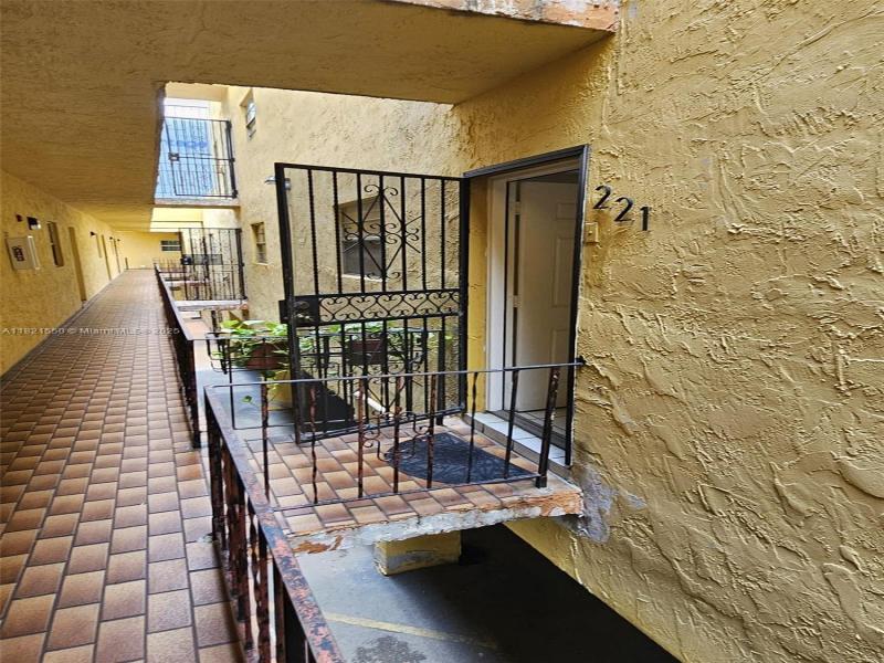 Property photo # 0