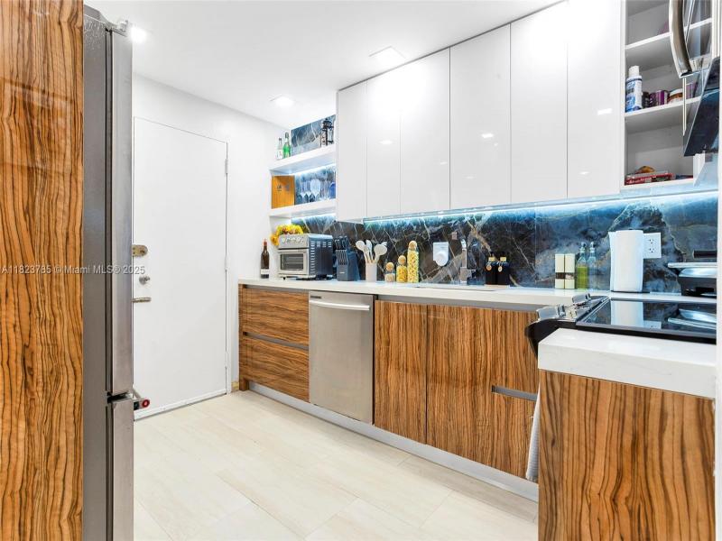 Property photo # 9