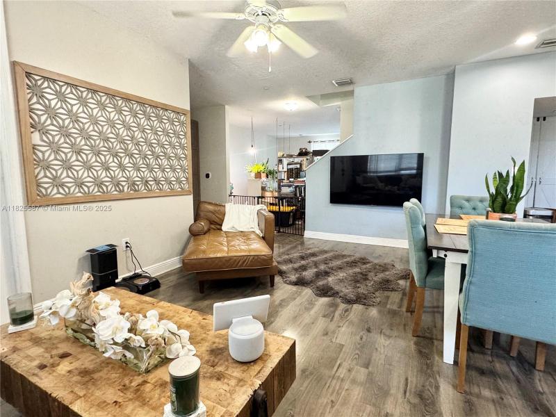 Property photo # 9