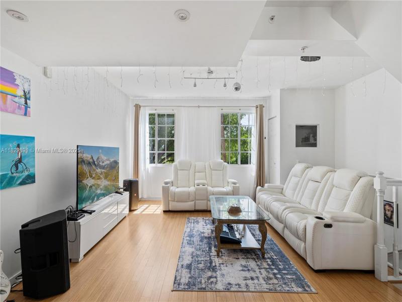 Comprar apartamento en Aventi at Aventura 804