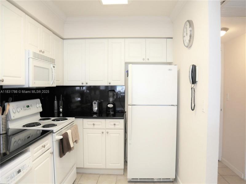 Property photo # 9
