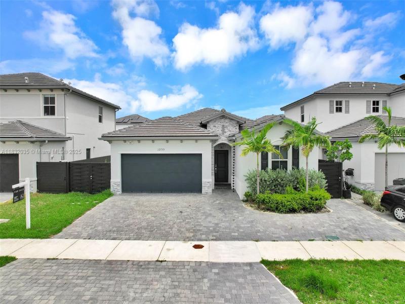Property photo # 0