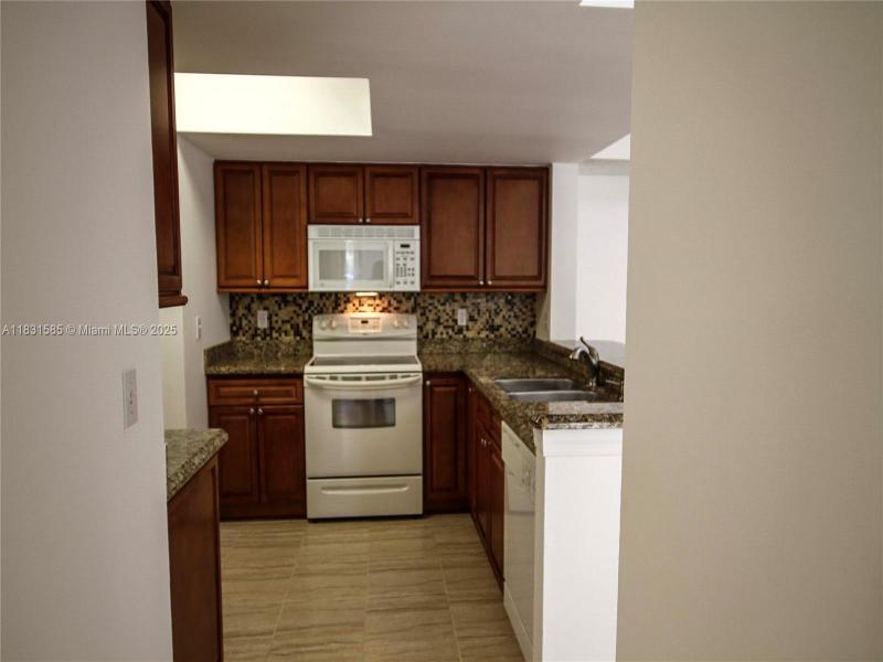 Property photo # 9